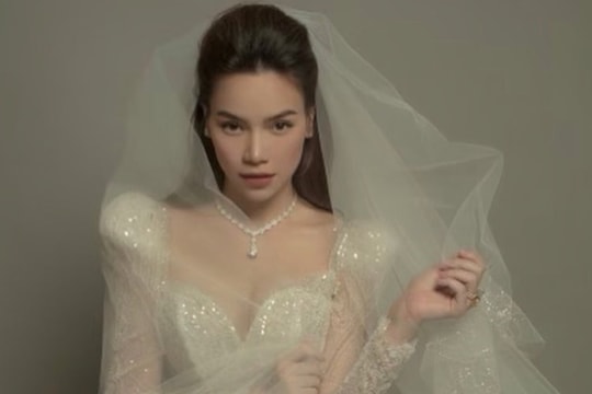 Hồ Ngọc Hà hé lộ ảnh mặc váy cưới lộng lẫy cùng với nhan sắc rạng rỡ