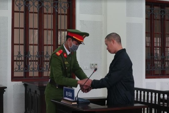 Nỗi day dứt của gã trai bản “giúp” người vượt biên mùa dịch Covid-19
