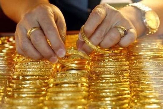 Giá vàng hôm nay 16/12: Tăng vọt