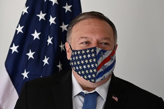 Ngoại trưởng Mỹ Mike Pompeo cách ly vì tiếp xúc với người mắc COVID-19