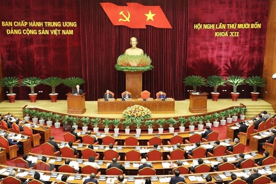 Trung ương biểu quyết giới thiệu nhân sự tham gia Bộ Chính trị, Ban Bí thư
