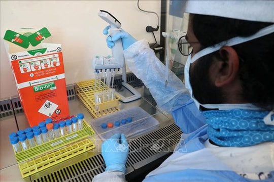 Biến thể mới của virus corona tại Anh chưa vượt ngoài tầm kiểm soát