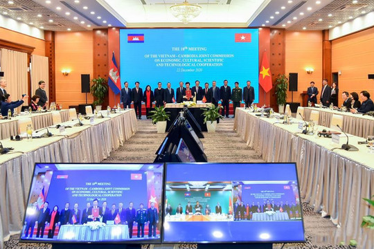 Quan hệ hợp tác toàn diện Việt Nam-Campuchia tiếp tục phát triển tích cực