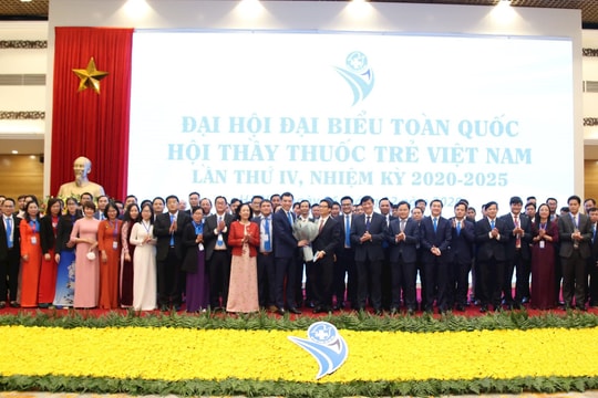 Mỗi thầy thuốc trẻ xem niềm tin của bệnh nhân, của xã hội là mục tiêu phấn đấu    