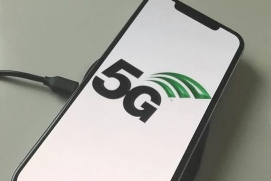 iPhone 12 là điện thoại 5G bán chạy nhất thế giới