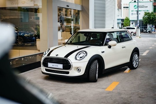 Mini Cooper và One có bản nâng cấp, giá từ 1,58 tỷ đồng