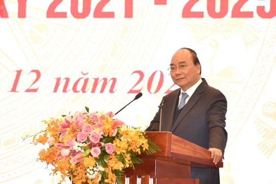 Thủ tướng: Cái gì Nhà nước không cần thiết làm, thì hỗ trợ người dân, doanh nghiệp làm