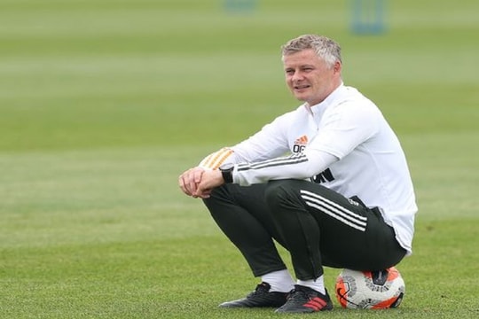 Man United đua vô địch: Hãy cứ mơ nhưng đừng ảo tưởng