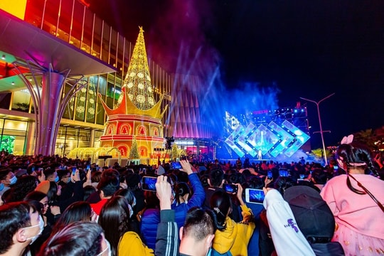 Tâm điểm mua sắm, vui chơi mới của Thủ đô - Vincom Ocean Park gây ấn tượng với loạt tiện ích và sự kiện mùa lễ hội