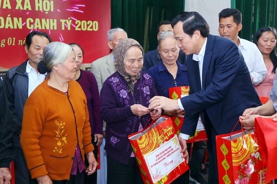 Dành gần 518 tỷ đồng tặng quà người có công dịp Tết Tân Sửu