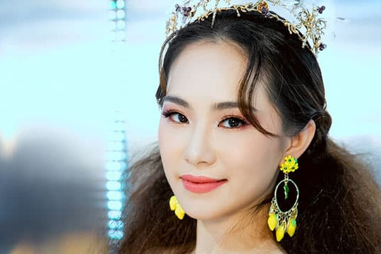Lương Bích Hữu nhịn ăn, giữ dáng để xuất hiện rạng rỡ tại Vietnam International Fashion Festival 2020