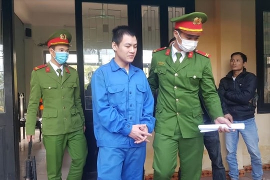 Tàng trữ vũ khí trái phép trong quá trình trốn truy nã