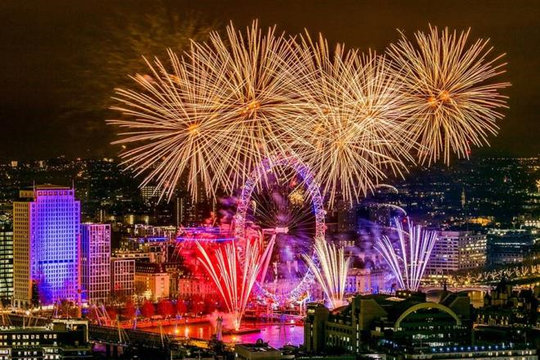 Countdown 2021: 'Bữa đại tiệc’ âm thanh, ánh sáng tại Hà Nội, TP.HCM