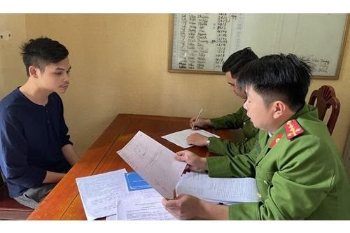 Bắt thầy cúng giả danh Phó Tổng giám đốc để lừa đảo 