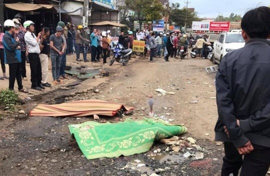 Xe tải đâm liên hoàn, 2 phụ nữ tử vong tại chỗ