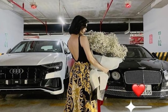 Ca sĩ Lệ Quyên đăng ảnh được tặng hoa nhưng mọi người lại kêu gọi “rửa xe” đặc biệt nhất là bức ảnh đầu năm 2021