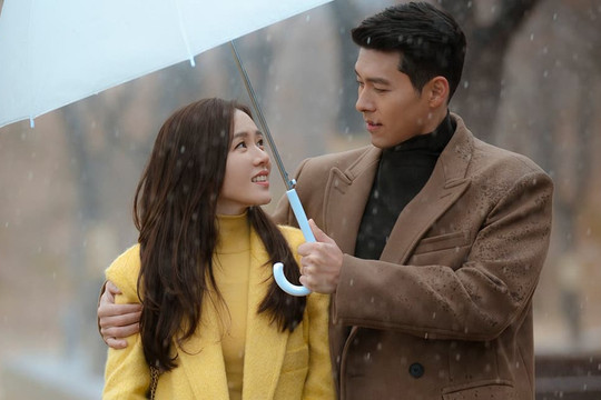 'Cặp đôi vàng' Son Ye Jin, Hyun Bin sẽ giàu cỡ nào khi cả hai về chung một nhà?