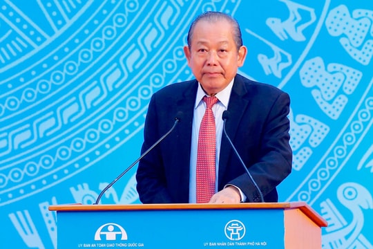 Phó Thủ tướng Trương Hòa Bình: Kiên quyết xử lý vi phạm TTATGT, không vì Tết mà "nể nang, xuê xoa”