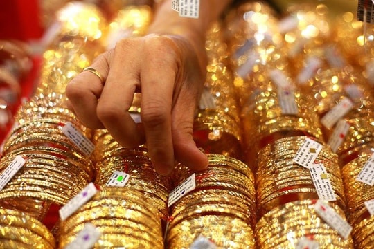 Giá vàng hôm nay 7/1: Dấu hiệu phục hồi