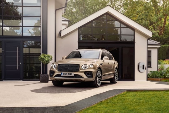 Bentley Bentayga Hybrid 2021 sắp được ra mắt