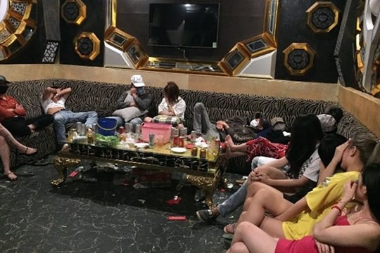 Phát hiện 47 nam, nữ dương tính với chất ma túy trong quán karaoke