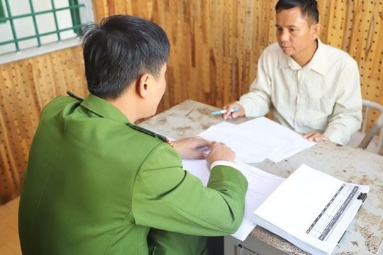 Tạm giữ 5 đối tượng trong đường dây đánh bạc hàng chục tỷ đồng qua mạng