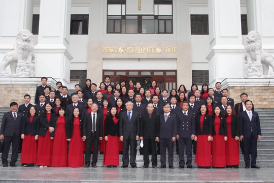 Chánh án TANDTC Nguyễn Hòa Bình dự Hội nghị triển khai công tác  TAND hai cấp TP Đà Nẵng