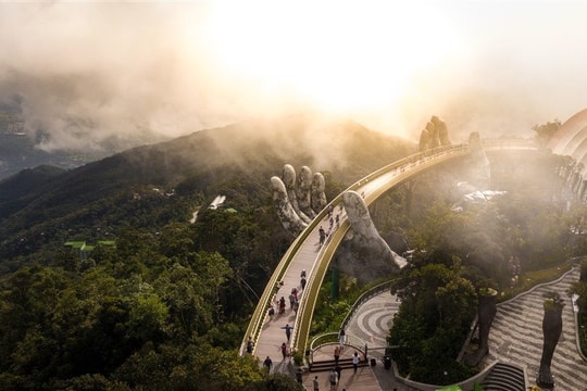 Sun World Ba Na Hills - Hành trình vươn tới "biểu tượng du lịch hàng đầu thế giới"