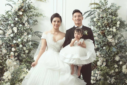 Loạt ảnh trong “3 điểm” cưới của cầu thủ Bùi Tiến Dũng