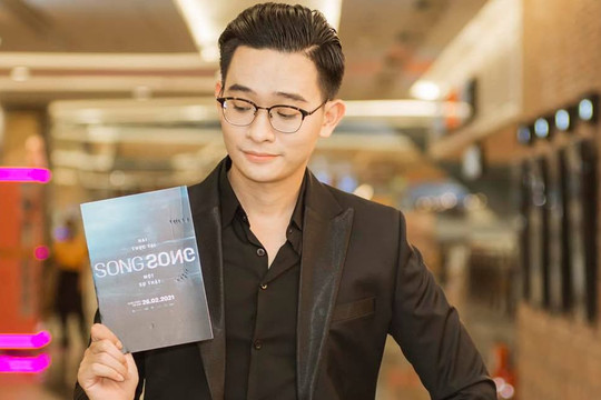 MC Quang Huy được khen vì quá chuyên nghiệp trong lối ứng xử lý tình huống sự cố đi trễ của diễn viên Nhã Phương