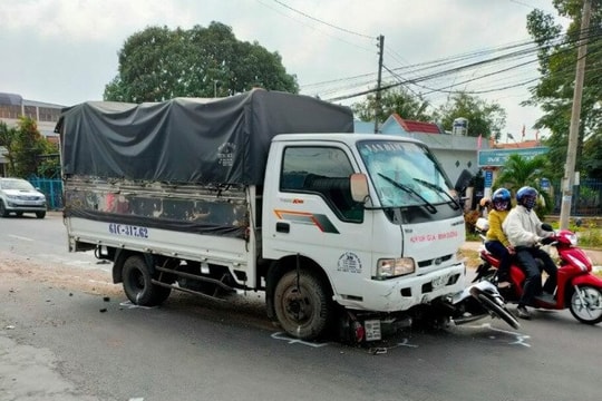 Tài xế ngủ gật gây tai nạn khiến 6 người bị thương