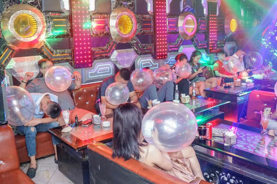 Bộ Công thương muốn cấm sử dụng khí cười trong vui chơi, giải trí