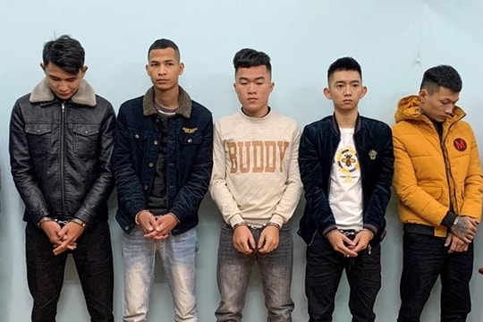 Mâu thuẫn khi đánh bạc, bắt giữ người cướp tài sản