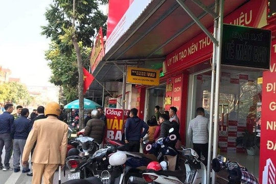 Hải Phòng: Nam thanh niên táo tợn dùng dao khống chế, cướp tiệm vàng giữa ban ngày 