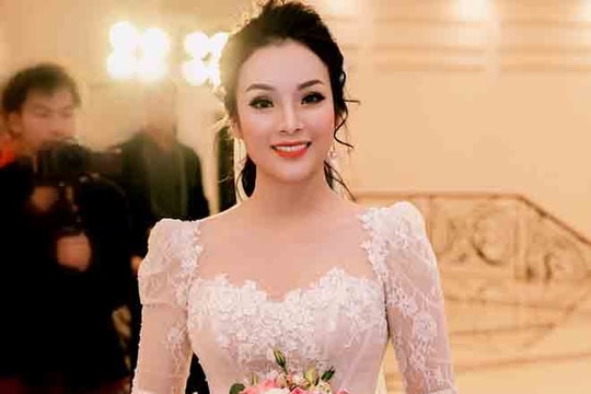 Ca sĩ Tân Nhàn bí mật lên xe hoa lần hai