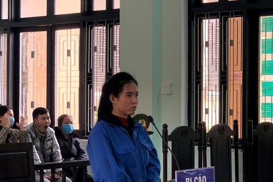 Nữ quái buôn bán ma túy lĩnh án 19 năm tù

