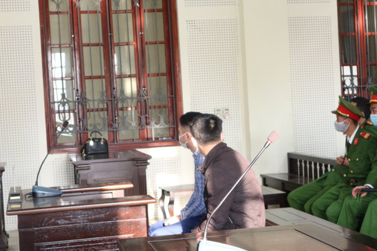 Thanh niên câm điếc bắn chết “cẩu tặc” vì bị đe dọa