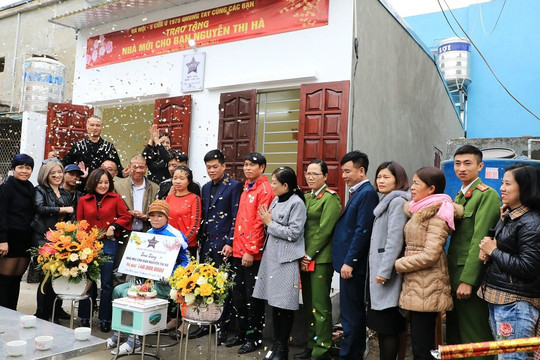 Người phụ nữ bị chồng đốt nhà đã có nhà mới đón tết