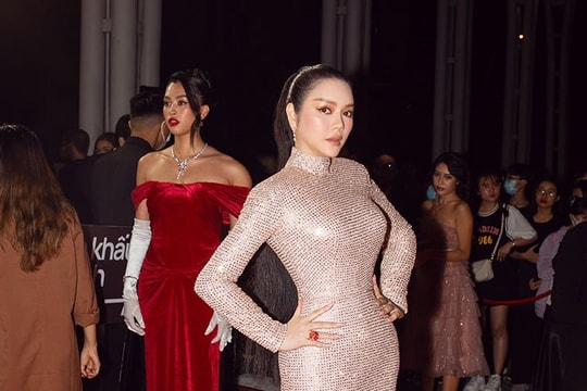 Lý Nhã Kỳ diện váy bó sát khoe ba vòng quyến rũ