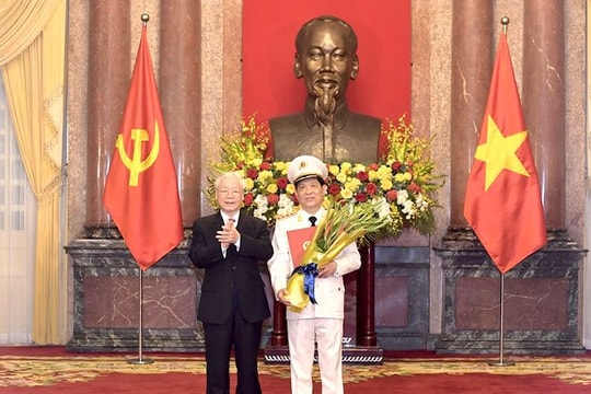 Tổng Bí thư, Chủ tịch nước thăng cấp hàm Thượng tướng cho Thứ trưởng Bộ Công an