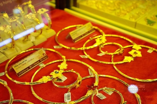 Giá vàng hôm nay 23/1:  Vàng tiếp tục giảm giá