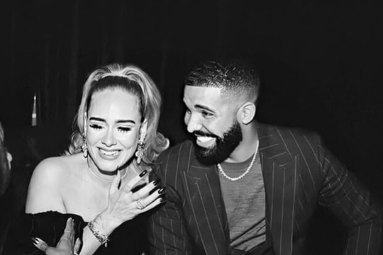 Adele xúc động khi 21 vẫn là album bán chạy nhất thế kỷ sau 10 năm phát hành