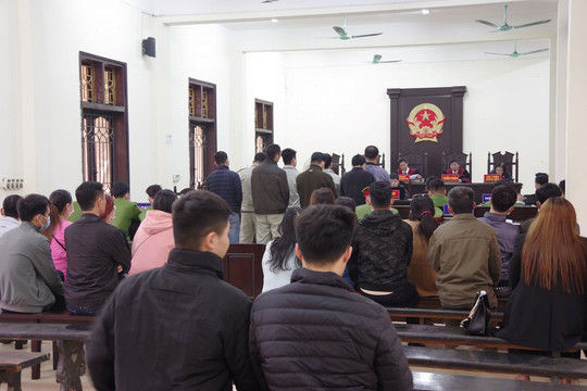 Lĩnh án vì mua bán trái phép thông tin tài khoản ngân hàng