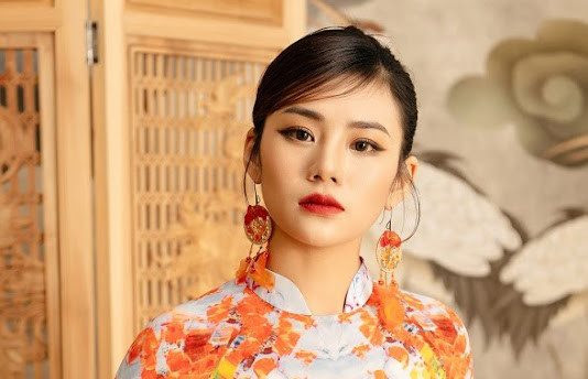 Kim Oanh làm “nàng thơ” trong bộ sưu tập xuân của NTK Đỗ Trịnh Hoài Nam