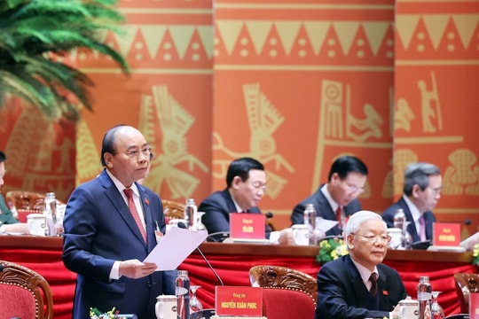 23 đại biểu từ các đoàn, đảng bộ tham gia ý kiến thảo luận văn kiện Đại hội