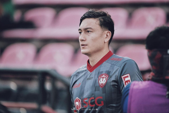 FIFA cấp giấy chuyển nhượng quốc tế cho Đặng Văn Lâm
