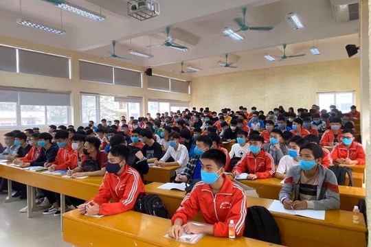 Nhiều trường đại học tiếp tục học trực tuyến đến ngày 14/3