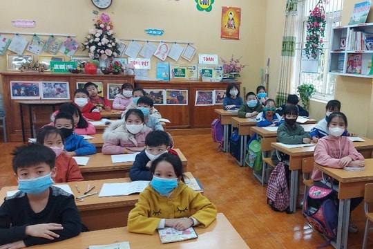 Hòa Bình họp khẩn vì xuất hiện 2 ca dương tính