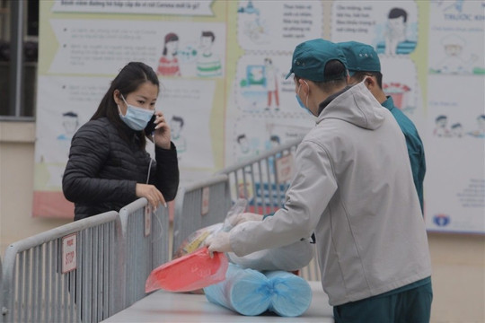 Những hình ảnh tại trường Tiểu học Xuân Phương nơi có học sinh mắc covid-19