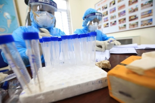 100% học sinh lớp 3E, trường tiểu học Xuân Phương âm tính lần 1 với Covid-19